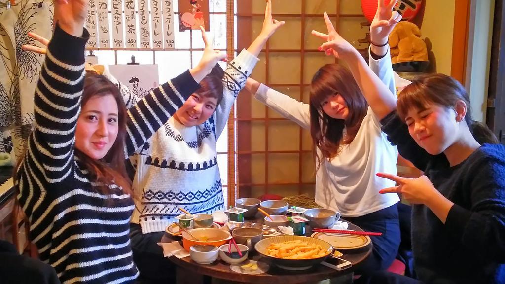 Nostalgic Guesthouse For 1 To 3 Females Or A Group Of 4 People Or More Kyōto Esterno foto